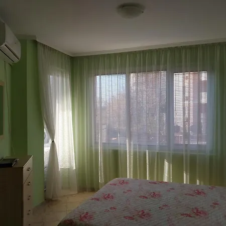 Prestige Sunny Apartamento *